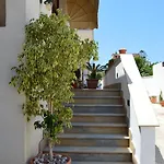 Attinia Oda ve Kahvaltı