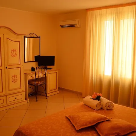 Bed & Breakfast Attinia 4*