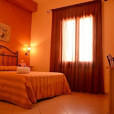 Attinia Bed & Breakfast 4*