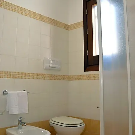 Attinia Bed & Breakfast 4*